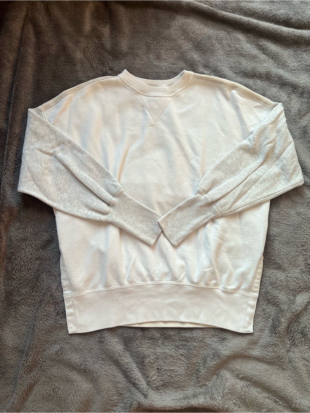 Abercrombie & Fitch Women's Crewneck Sweatshirt in White and Light Gray